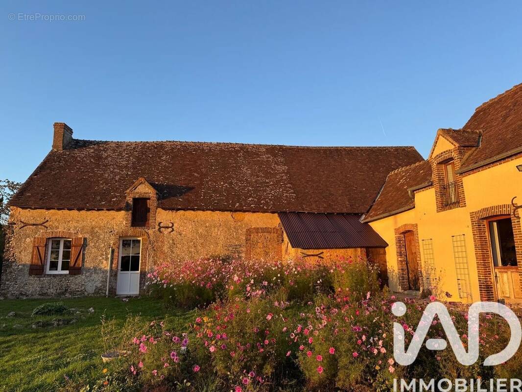 Photo 1 - Maison à LONGNY-AU-PERCHE
