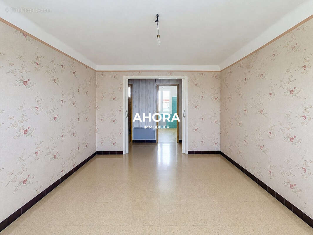 Appartement à MARSEILLE-9E