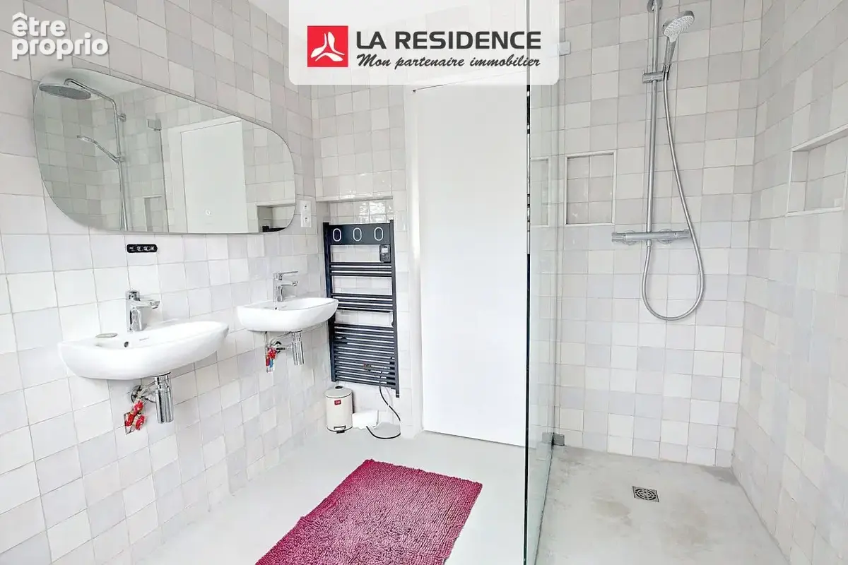 Maison 168 m² à Le Mesnil-Saint-Denis  - photo 9