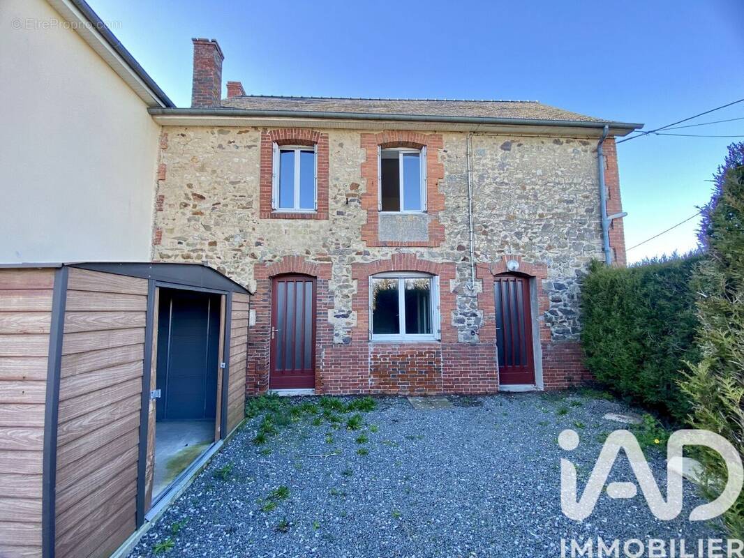 Photo 1 - Maison à SAINTE-SUZANNE