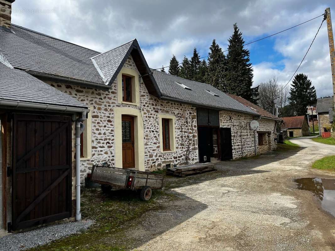 Maison à DOMPS