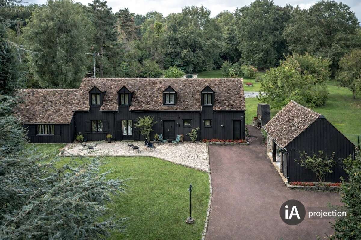 Maison à LE TREMBLAY-SUR-MAULDRE