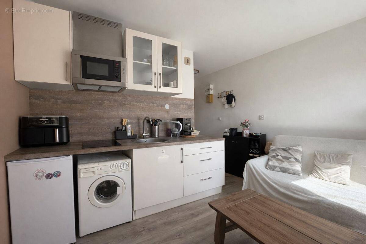 Appartement à BORMES-LES-MIMOSAS