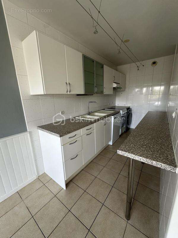 Appartement à LES ESSARTS-LE-ROI