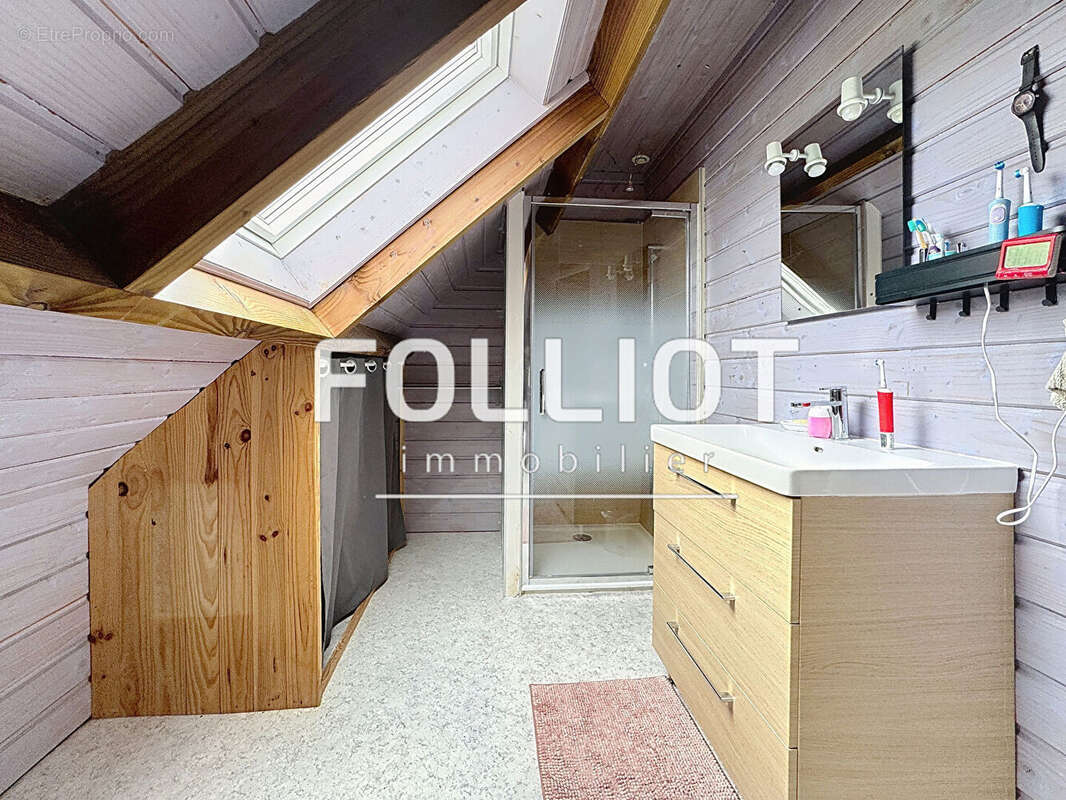 Maison à GOUVILLE-SUR-MER