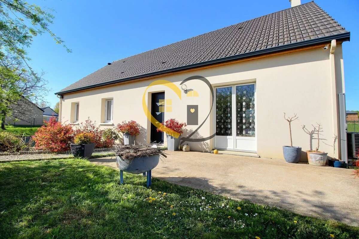 Maison à SAINT-MARTIN-D&#039;AUXIGNY