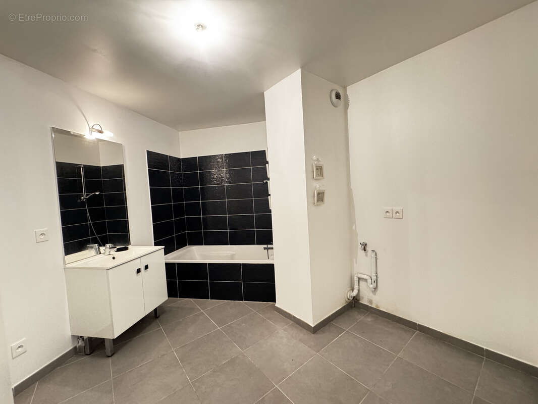 A vendre type 4 Aix sud Terrasse et Garage - photo 6