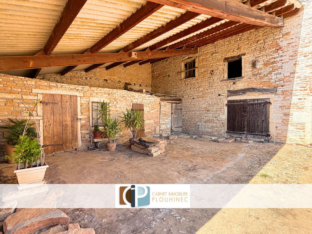 Maison à CLESSE
