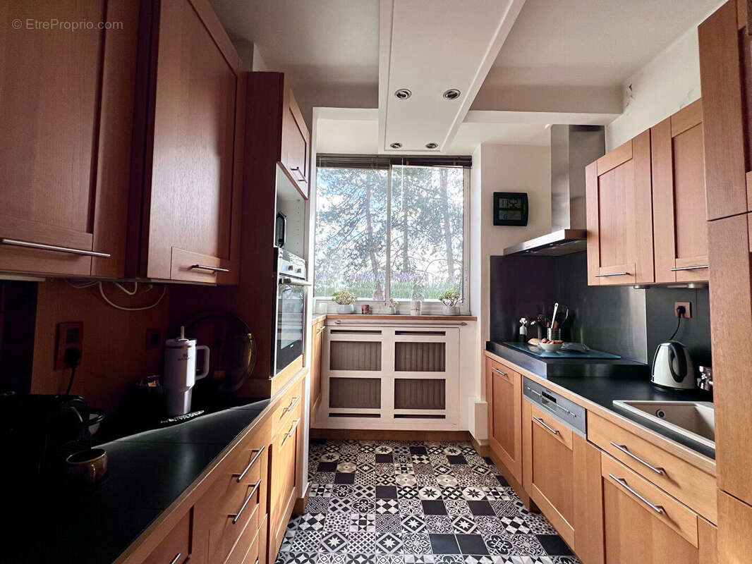 Appartement à SURESNES