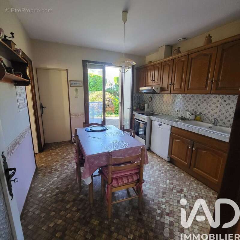 Maison 105 m² à Aillas  - photo 5
