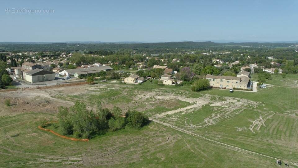 Terrain à UZES