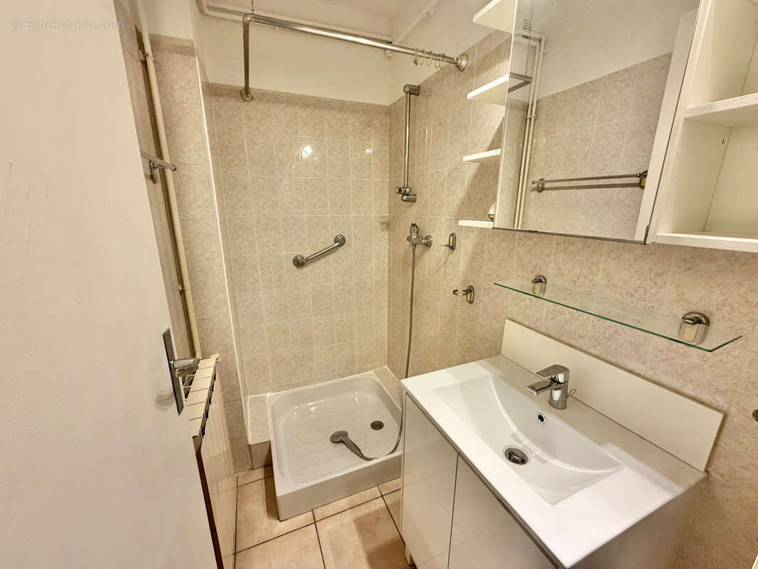 Appartement à FONTAINE