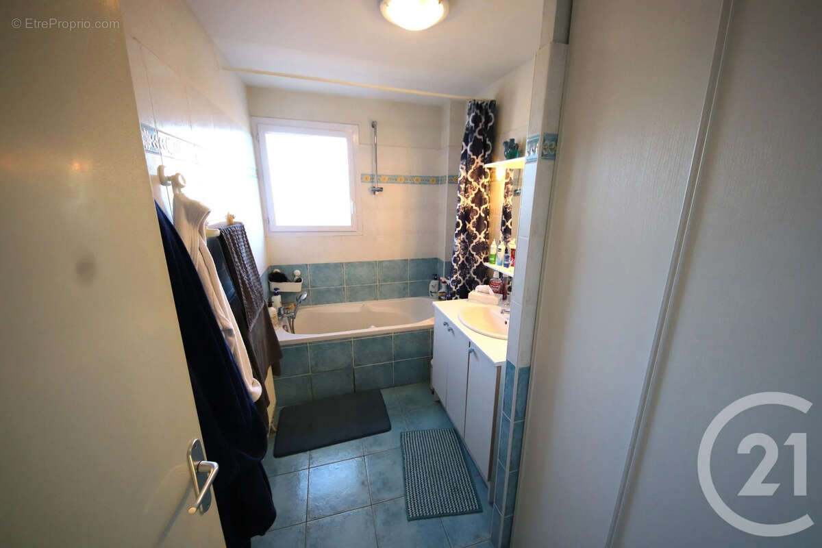 Maison à LACROIX-FALGARDE