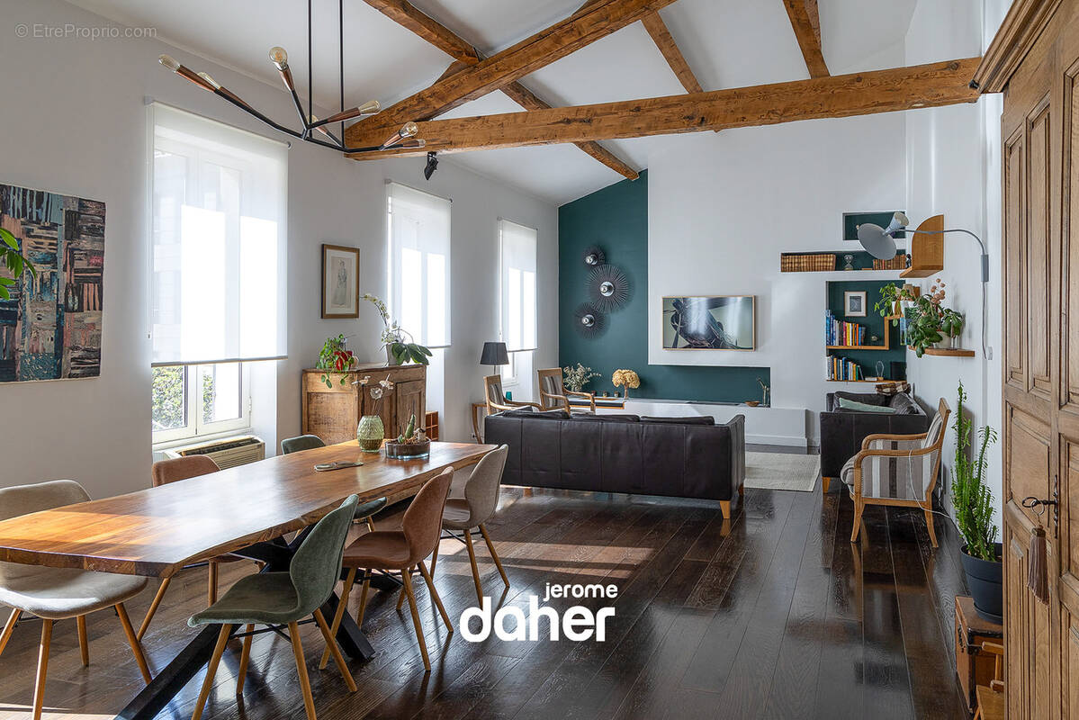 Appartement à MARSEILLE-7E