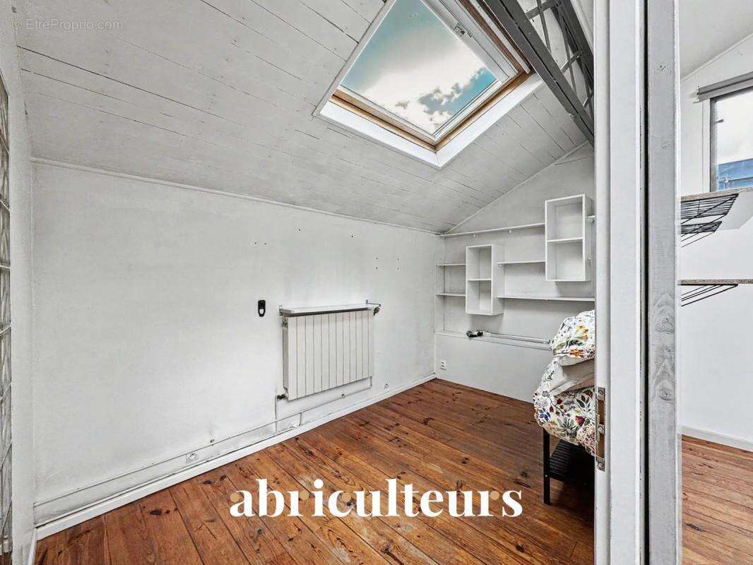 Loft 114 m² – Rare et dans un quartier recherché en vente à Argenteuil (95100) - photo 16