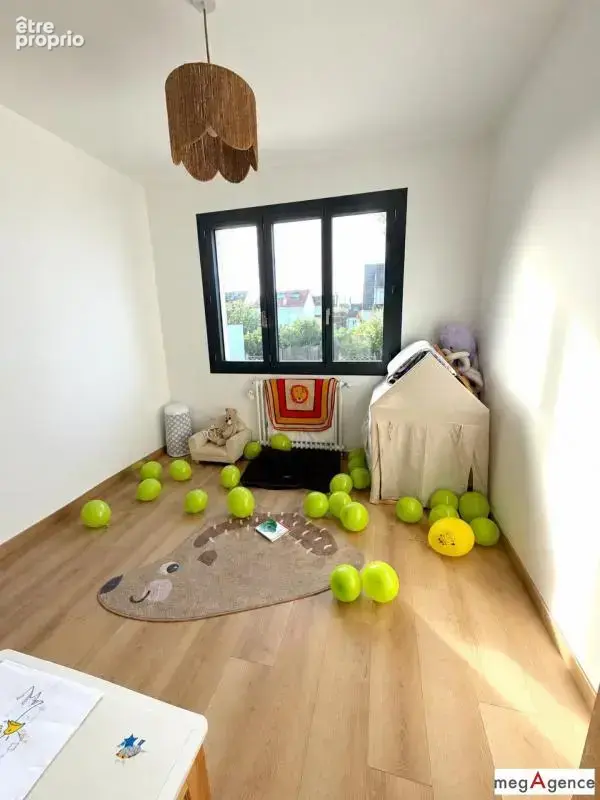 Maison indivuduelle totalement rénovée 3 chambres - Sous sol total - Jardin plat et clos 711 m² - Epône 78680 - photo 14