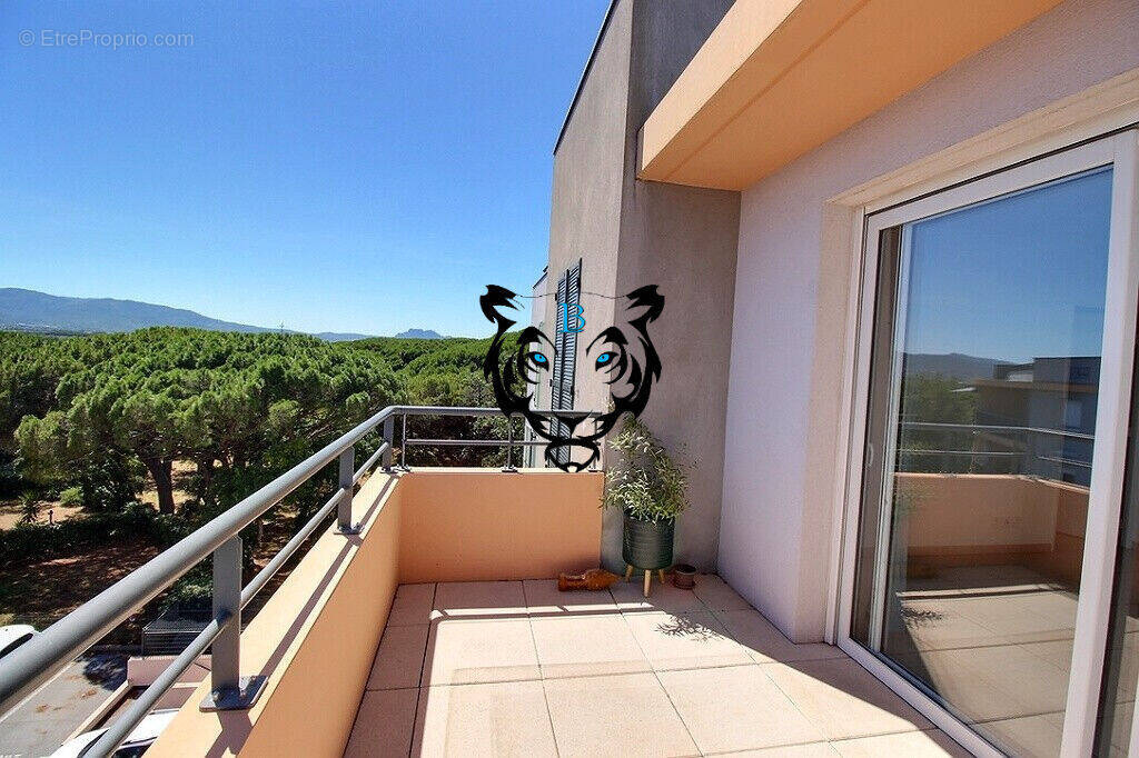 Appartement à FREJUS