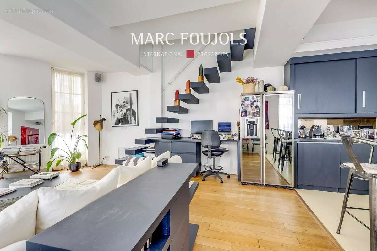 Appartement à PARIS-2E