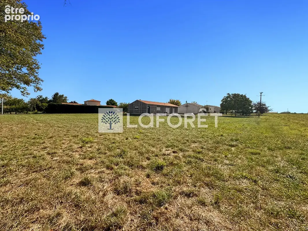 Terrain constructible 1 222 m² Mazerolles près de Pons ? Accès rapide A10 - photo 5