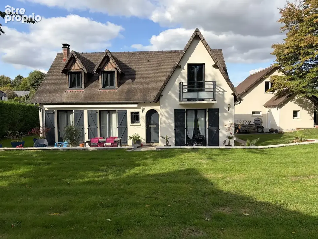 Photo Maison à Saint-Clair-Sur-Les-Monts au prix de 319 000€