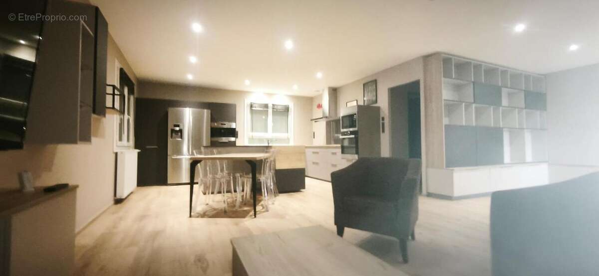 Maison familiale avec piscine – 177 m² habitables – Terrain paysagé de 1 139 m² – François - photo 9