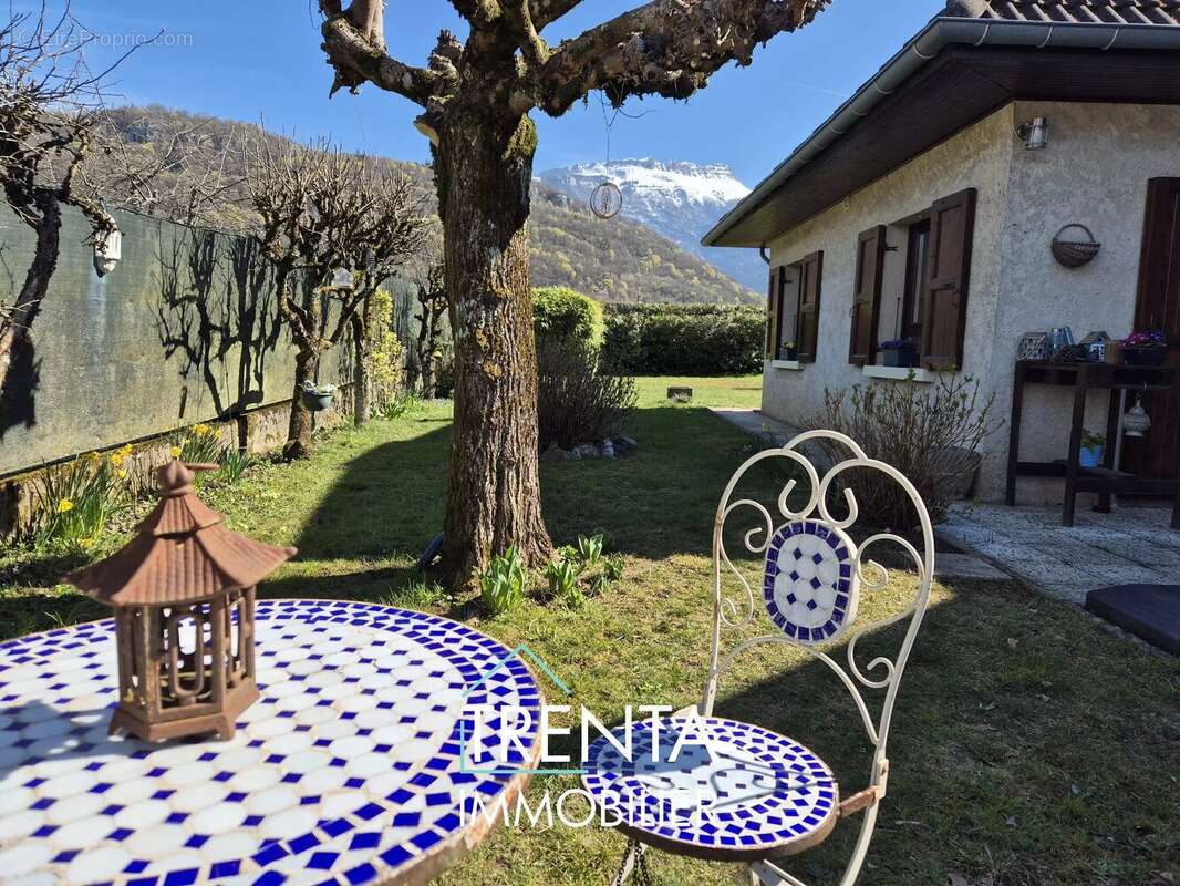 Maison à SAINT-ETIENNE-DE-CROSSEY