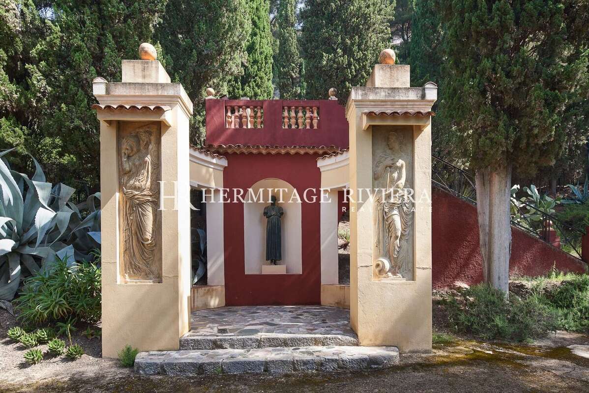 Maison 746 m² à Menton  - photo 24