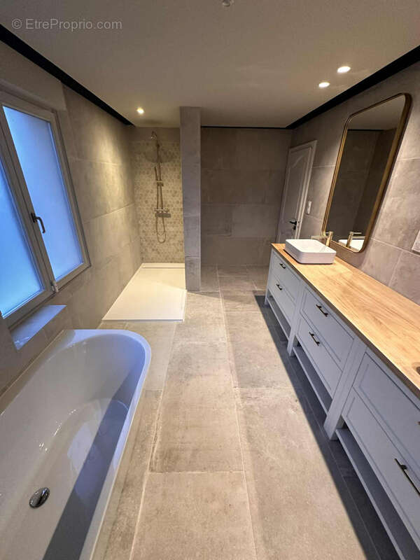 Maison à SAINT-ETIENNE-LES-REMIREMONT