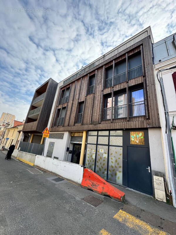 Commerce à NOISY-LE-SEC