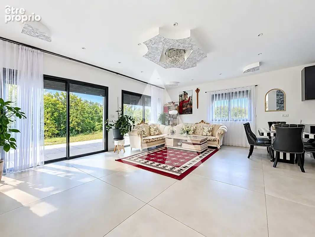 Gap Chauvet : plain-pied récent de 110 m² sur 879 m² - photo 3