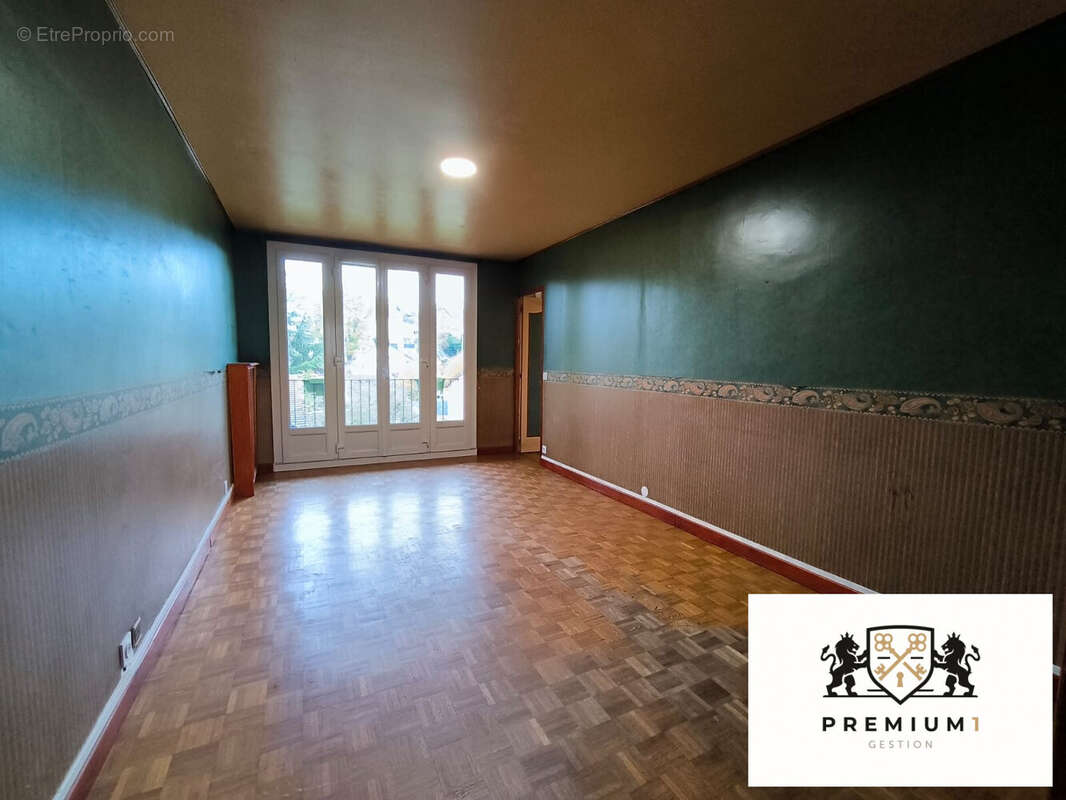 Appartement à LE THILLAY