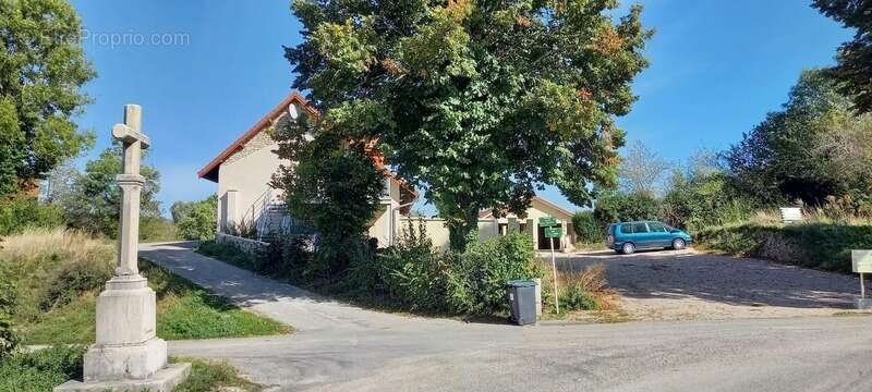 Dpt Ain (01), à vendre ORDONNAZ magnifique appartement T4 de 72 m² avec terrain privatif de 141 m² - photo 24