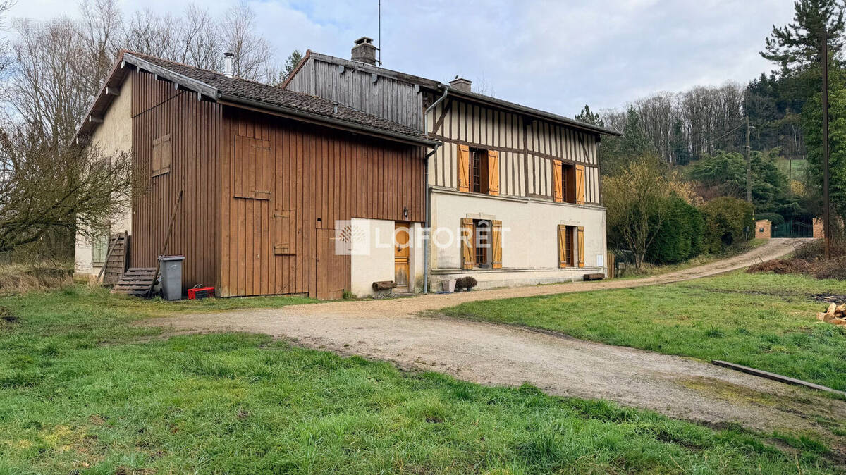 Maison à FUTEAU
