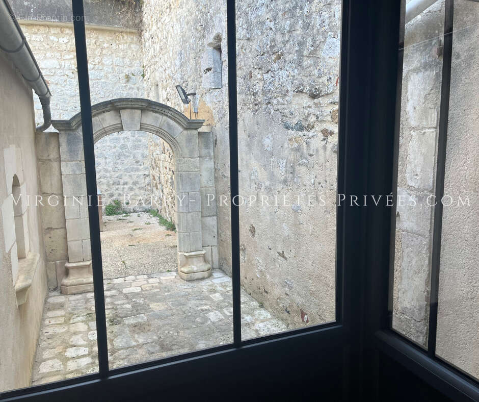 Maison à TONNAY-CHARENTE