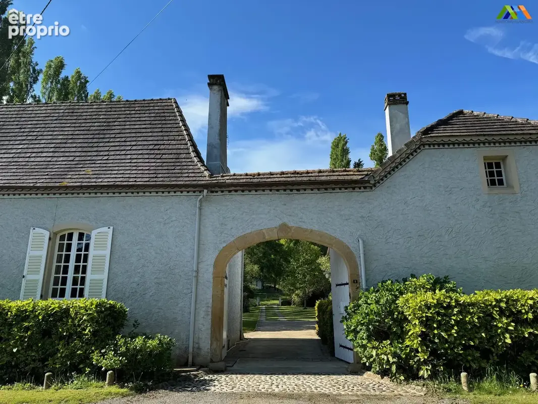 Photo Maison à Morlaas au prix de 545 000€