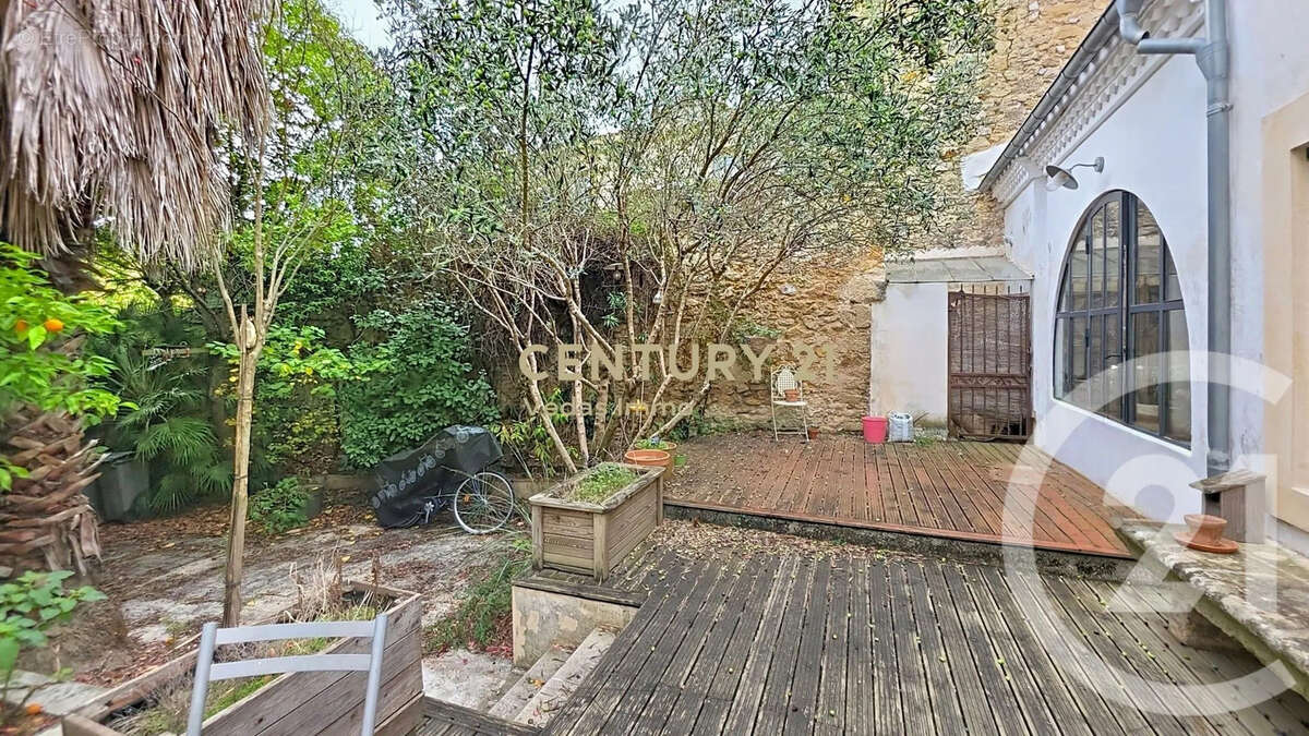 Maison à SAINT-JEAN-DE-VEDAS