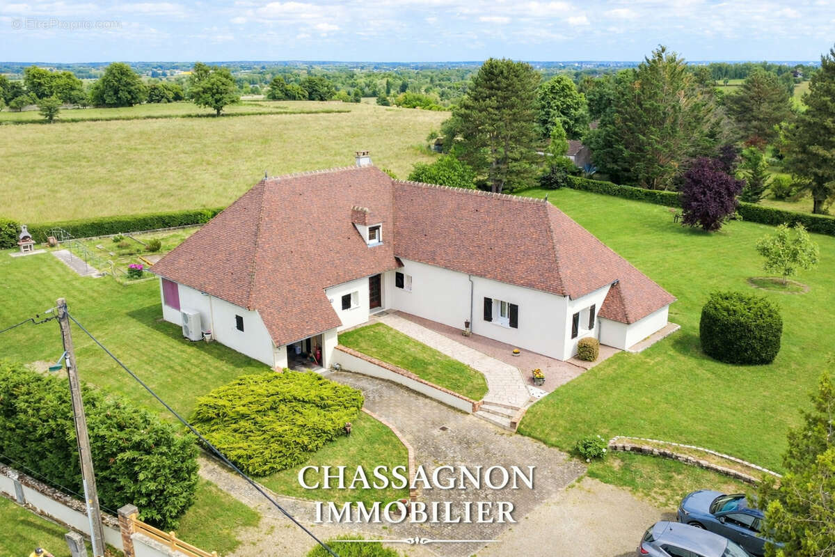Maison à MOULINS