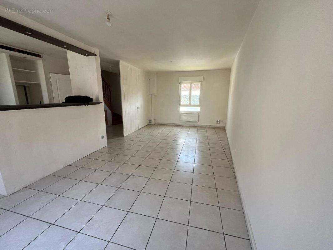 Charmante Maison Familiale avec 3chambres et Jardin !  - photo 2