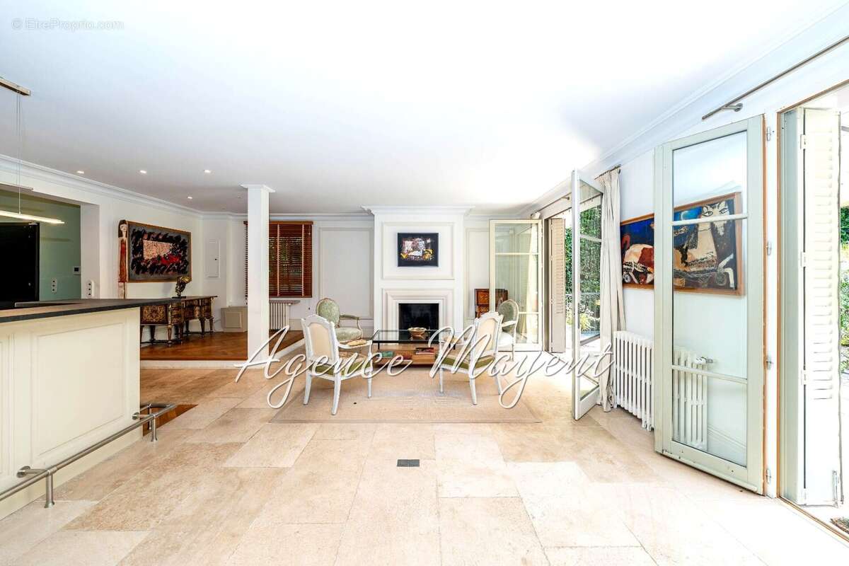 Maison 232 m² à Cannes  - photo 8