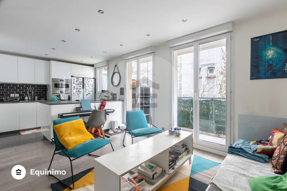 Appartement à LES LILAS