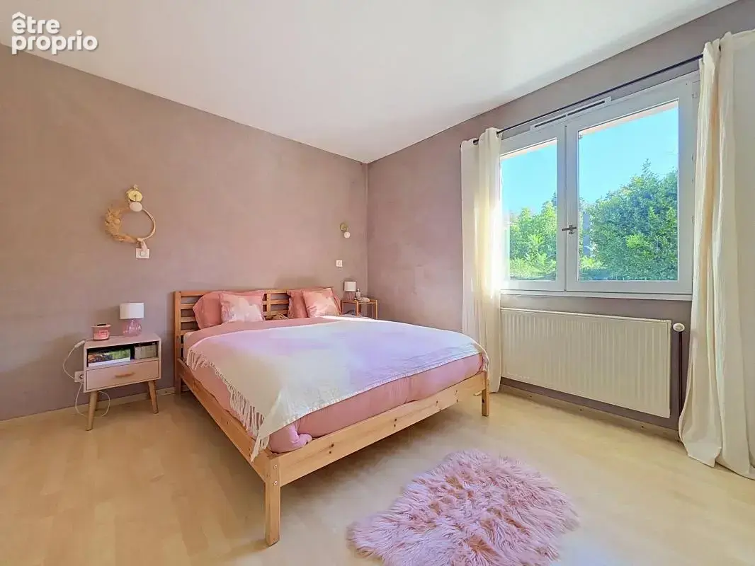 Maison - 3 Chambres - Sous sol complet - Cave - Double Garage - Deux terrasses - Pergola - Piscine - Jardin - Proche toutes comm - photo 21