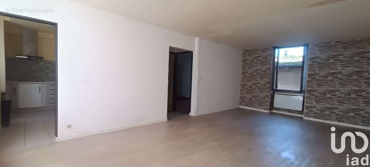 Photo 3 - Maison à SAINT-SULPICE-LAURIERE
