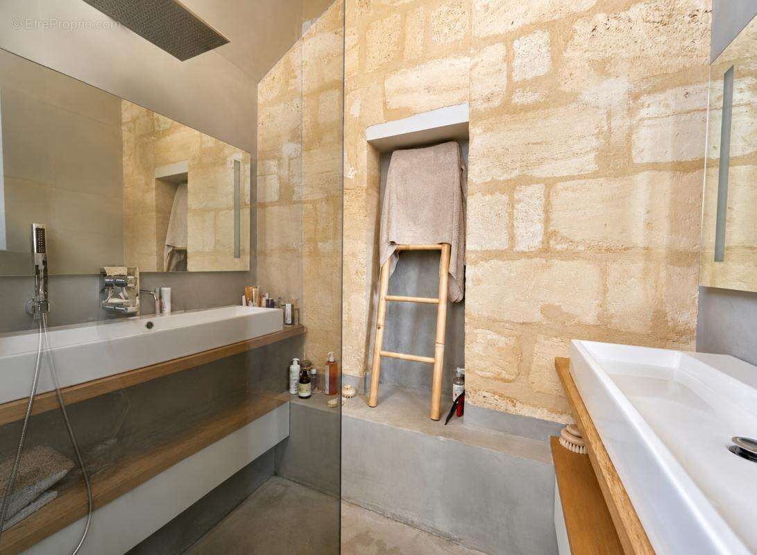 Vente T4 92m2 BORDEAUX (33800) - photo 5