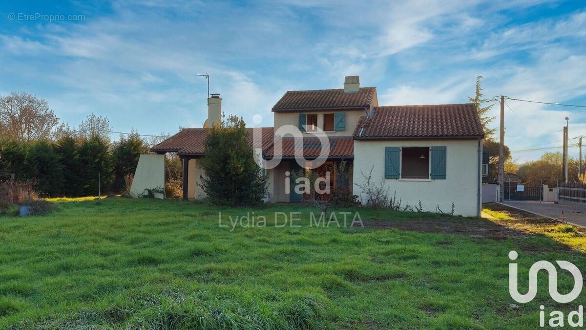 Photo 1 - Maison à BEAUZELLE