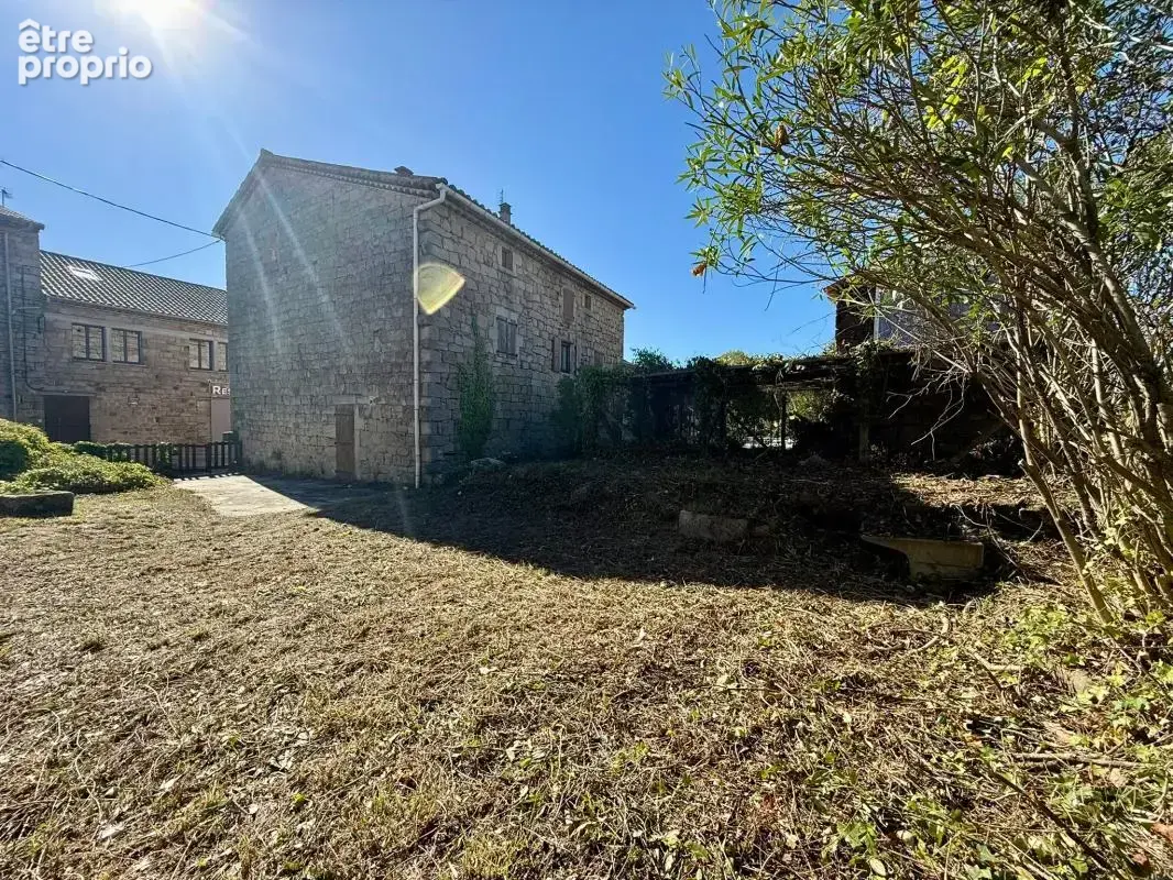 Mas en pierre avec terrain attenant - photo 5