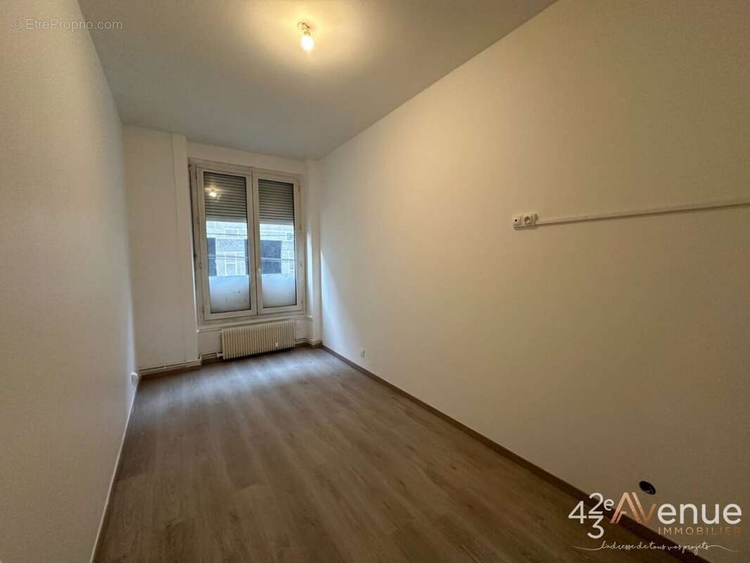 Appartement à SAINT-ETIENNE