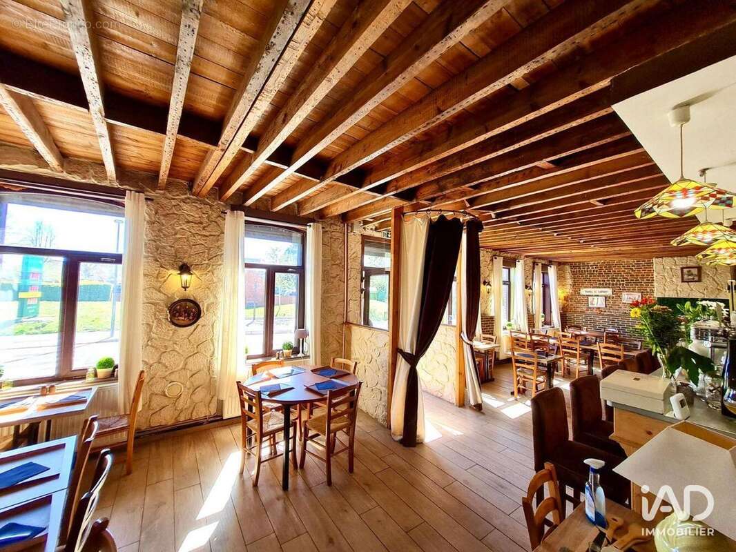 Photo 5 - Commerce à SANTES