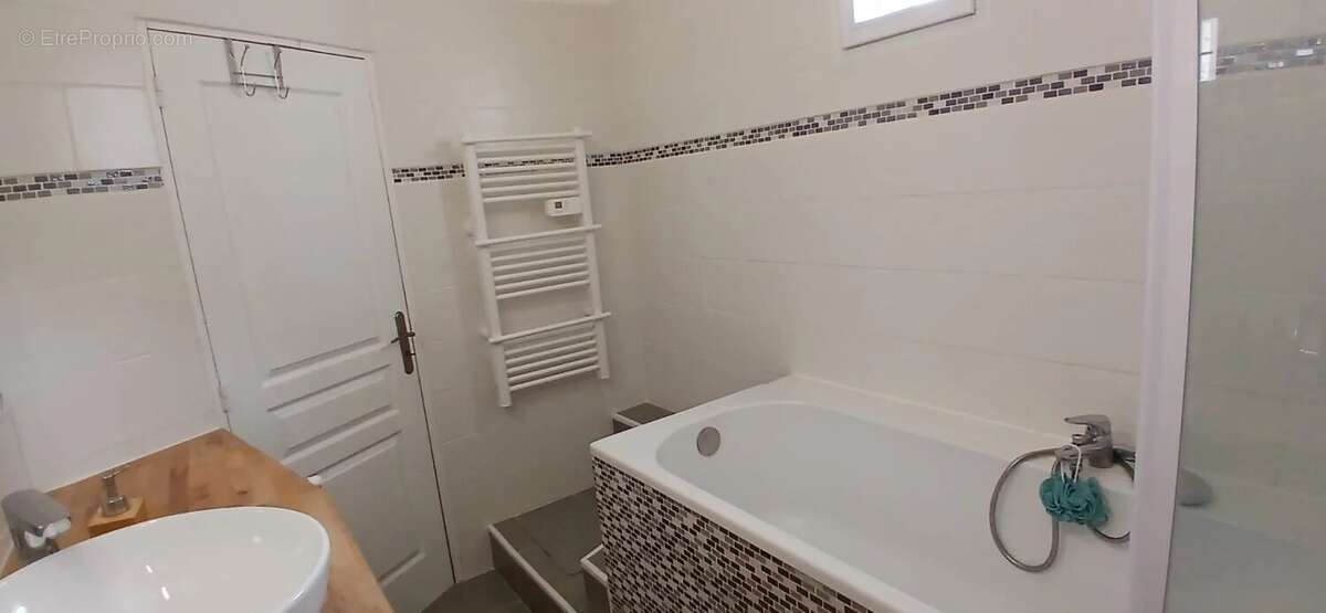 Maison à L&#039;ESCARENE