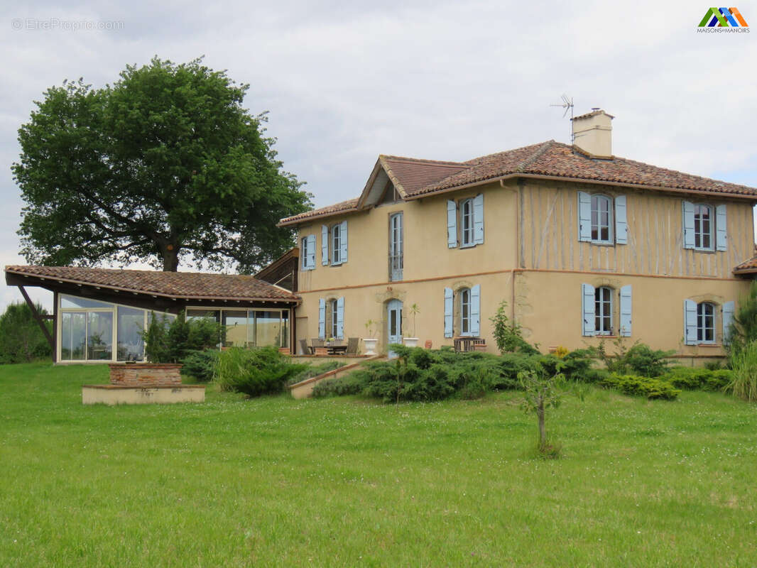 Maison 508 m² à Simorre  - photo 2