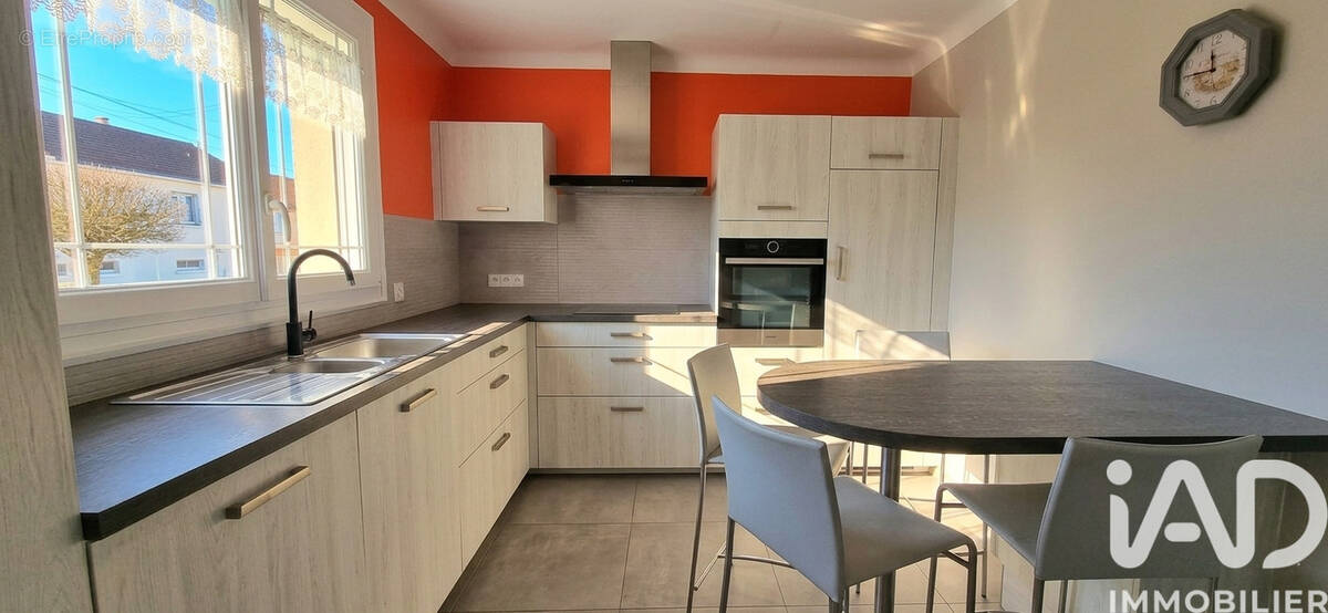 Photo 1 - Maison à SAINT-JULIEN-DE-CONCELLES